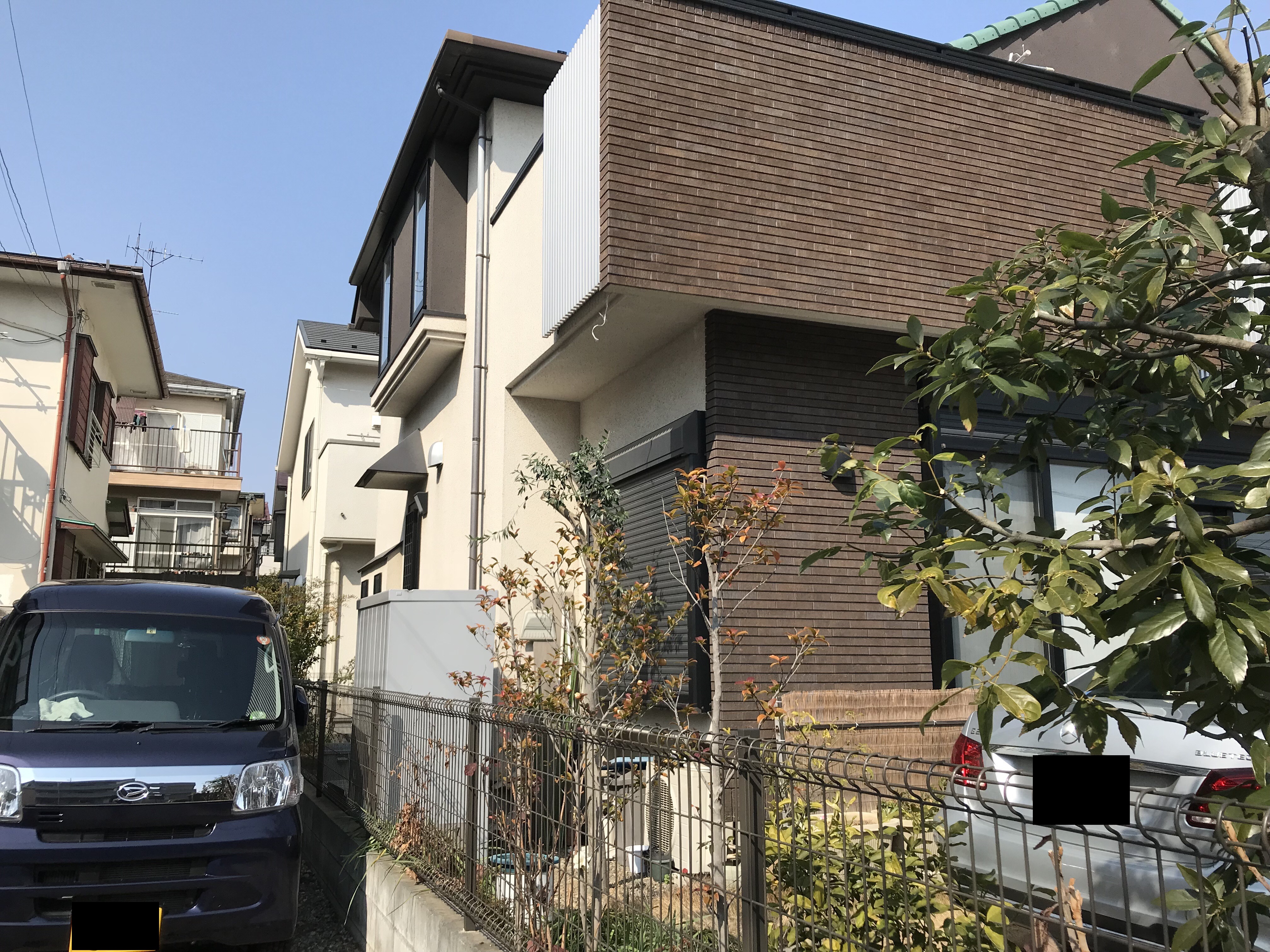 軒下に植えて大きくなったオリーブの強剪定後